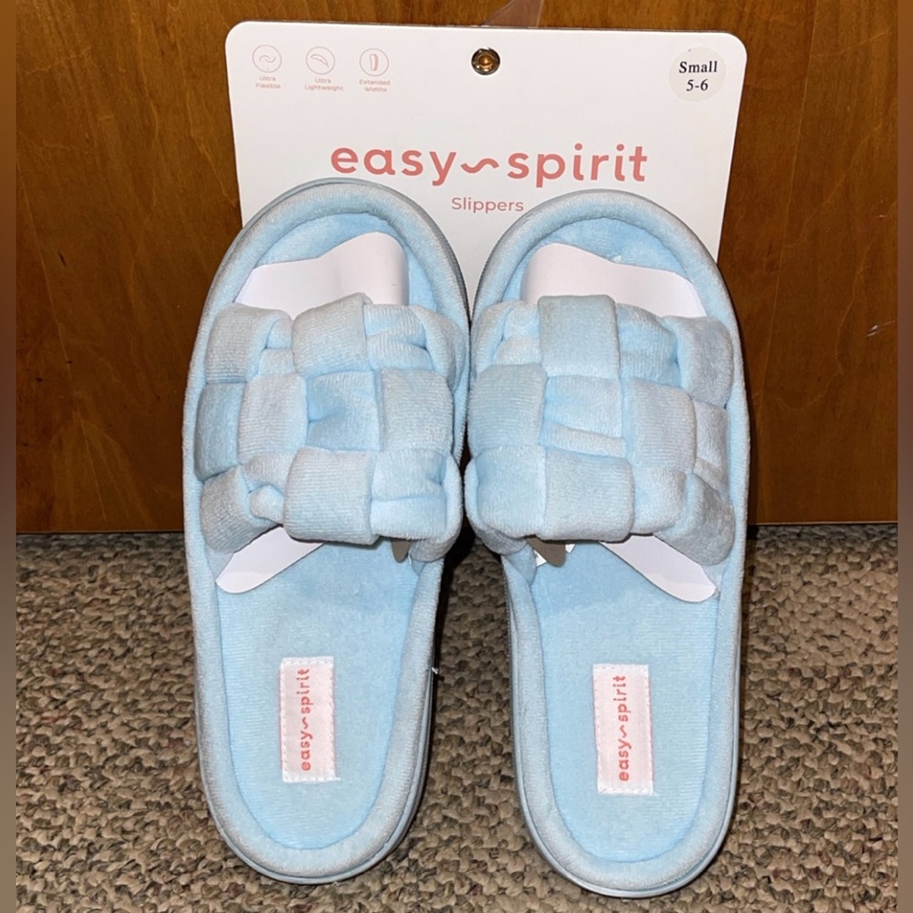 Easy Spirit Slippers